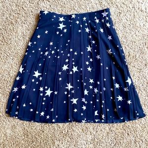 J Crew pleated chiffon stars skirt size 4. Navy and white. Fully lined